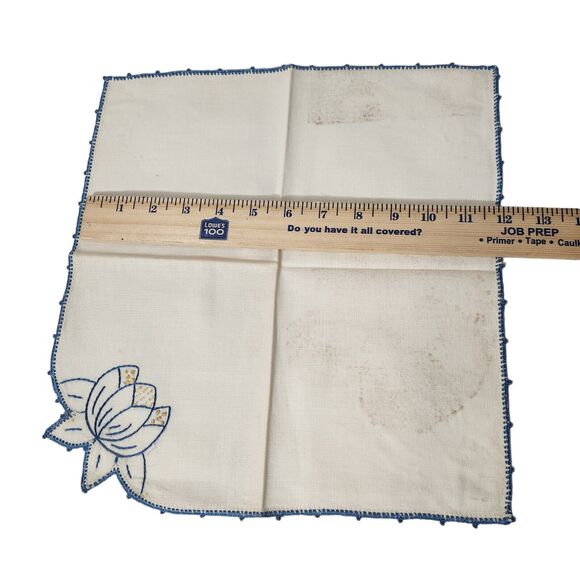 VTG 1970 EMBROIDERED NAPKIN SET 4 LOTUS FLOWER BLUE YELLOW HANKIE BRIDAL LINEN - Picture 3 of 7